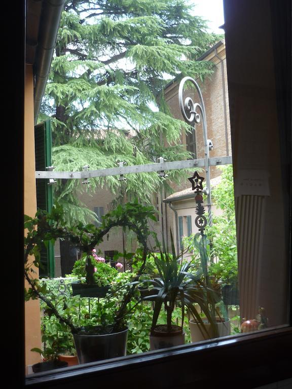 Il Giardino Segreto Bed & Breakfast Imola Exterior foto